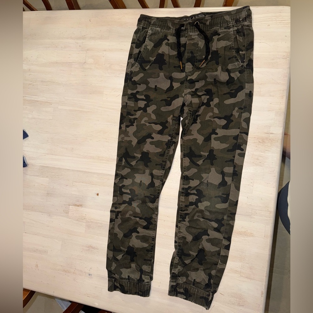 Casual Green and Black Camouflage Jogger Pants